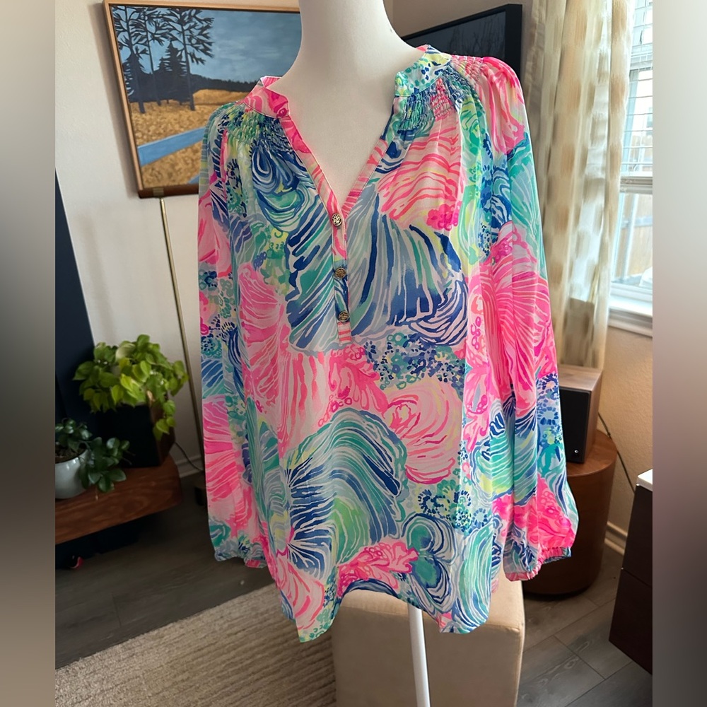 Lilly Pulitzer Elsa EUC Size Medium Multi Shells